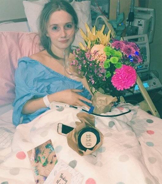 불치병을 앓고 있는 25세 호주 여성 애널리스 홀랜드는 존엄사를 택했다. 애널리스 홀랜드 인스타그램.