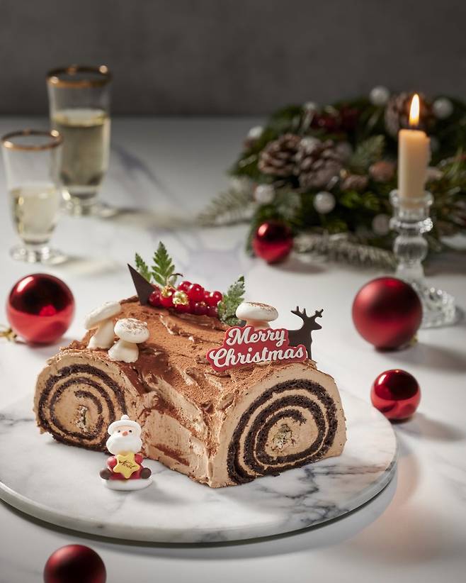 코트야드 메리어트 서울 남대문 크리스마스 케이크