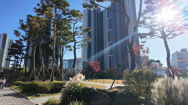 지축역센트럴푸르지오 단지. [안경찬PD]