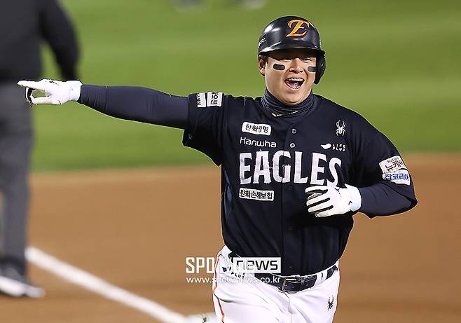 ▲ 비FA 다년 계약 협상 과정이 주목을 모으고 있는 노시환 ⓒ곽혜미 기자