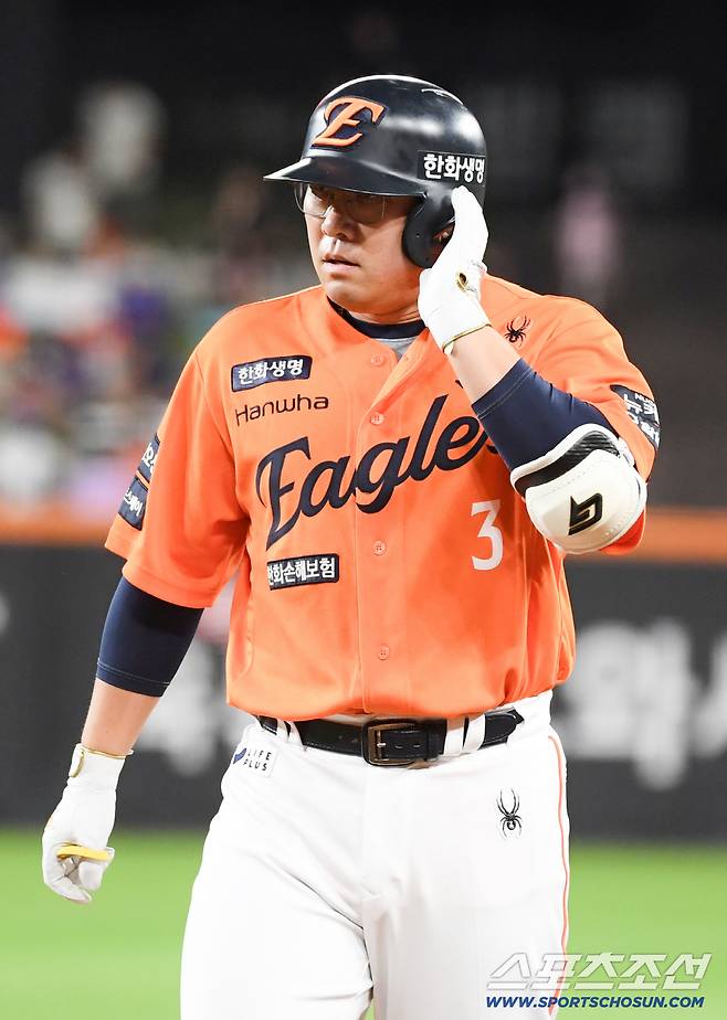 14일 대전 한화생명볼파크에서 열린 한화 이글스와 키움 히어로즈의 경기. 6회말 2사 만루 한화 대타 안치홍이 범타로 물러나고 있다. 대전=박재만 기자 pjm@sportschosun.com/2025.09.14/