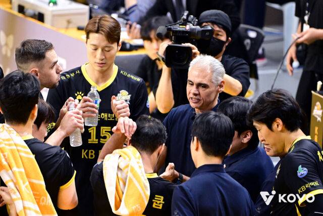 KB손해보험 작전타임./KOVO