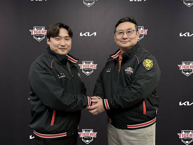 원 소속팀 KIA 타이거즈와 FA 계약을 맺은 이준영.KIA 타이거즈 제공