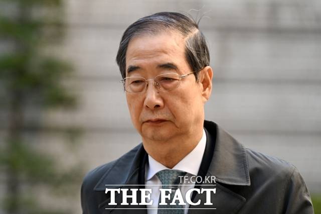 한덕수 전 국무총리가 내란우두머리 방조 등 혐의 재판 피고인신문에서 12·3 비상계엄 직전 윤석열 전 대통령에게 재고해 달라며 자신은 비상계엄을 반대했다고 호소했다. /서예원 기자