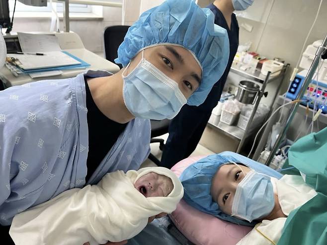 인플루언서 '하준파파', '하준맘' 부부가 다섯째 아기를 출산했다. /사진=하준파파 인스타그램