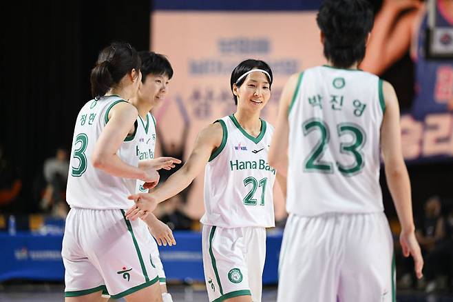 [서울=뉴시스] 여자프로농구 부천 하나은행의 이이지마 사키. (사진=WKBL 제공) *재판매 및 DB 금지