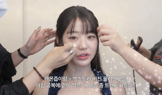 아이브의 멤버 장원영이 ‘올레샷’을 데일리 루틴으로 공개했다. 유튜브 ‘걍밍경’ 채널 화면 캡처