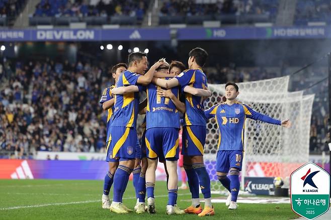 몰락한 디펜딩 챔피언 울산, 정말 강등 플레이오프로 떨어질 수 있다. (한국프로축구연맹 제공)