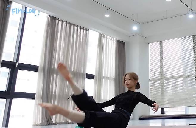 유튜브 〈LE SSERAFIM〉