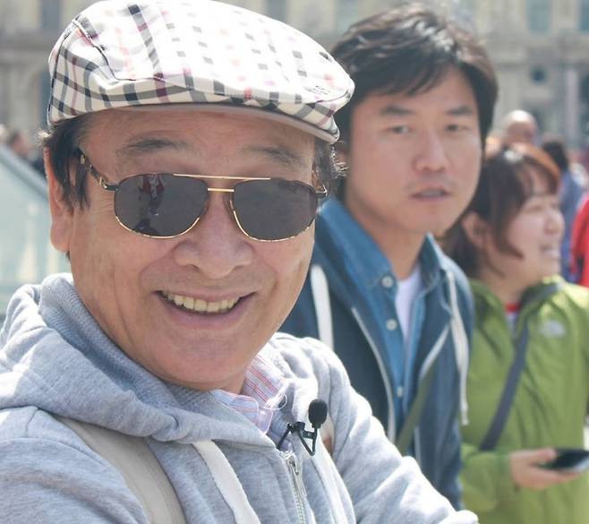 ‘꽃보다 할배’ 측이 별세한 이순재를 추모하며 비하인드 사진을 공개했다. 나영석PD는 생전 고인의 성실함과 진심을 회상하며 애도해 깊은 울림을 남겼다. 사진=채널 십오야 SNS 캡처