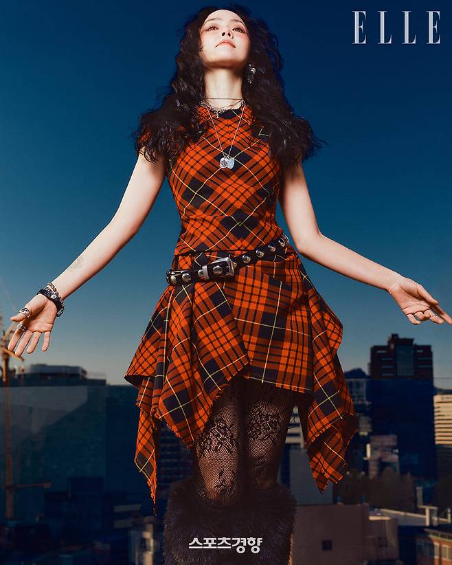 화보 촬영을 진행하고 있는 밴드 자우림. 엘르 제공