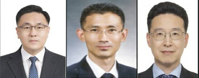 (왼쪽부터) 행정안전부 배일권 인공지능정부기반국장, 이세영 인공지능정부정책국장, 행정안전부 황규철 인공지능정부서비스국장(이미지=행정안전부)
