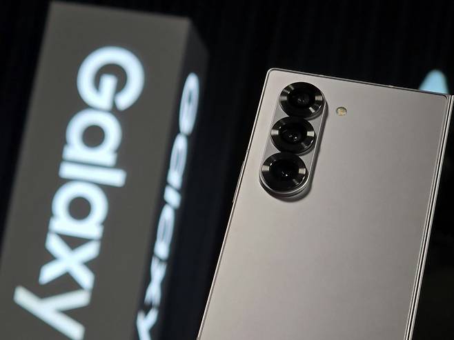 삼성전자의 최신 폴더블폰 제품 갤럭시 Z 폴드7의 모습. 사진=뉴시스