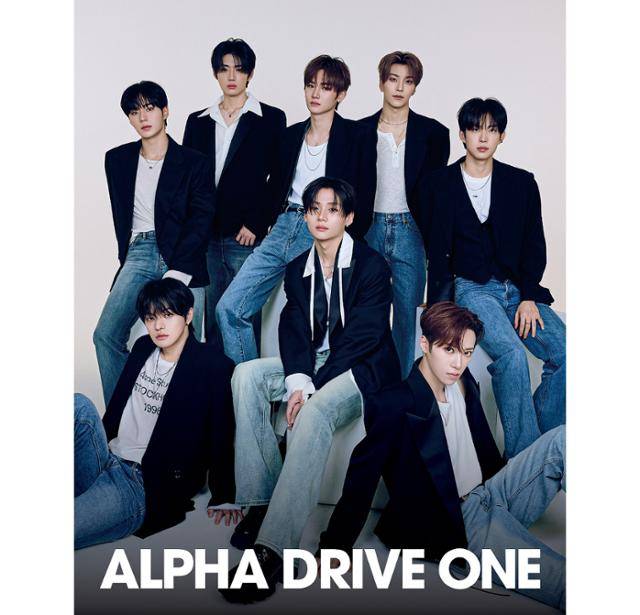 엠넷 '보이즈2플래닛' 데뷔조인 신인 보이그룹 알파드라이브원(ALPHA DRIVE ONE)이 첫 선공개 싱글의 음원 일부를 최초 공개했다. 웨이크원 제공
