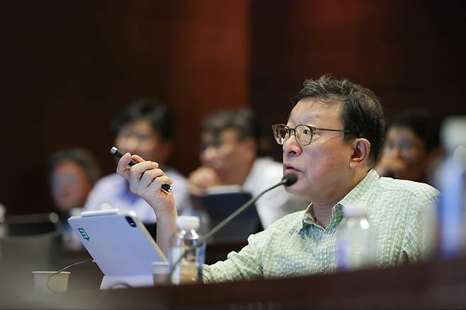 허태수 GS그룹 회장이 지난 8월 30일 경기도 청평에 위치한 GS칼텍스 인재개발원에서 열린 'GS 신사업 공유회'에서 발언하고 있다. [사진=GS그룹]