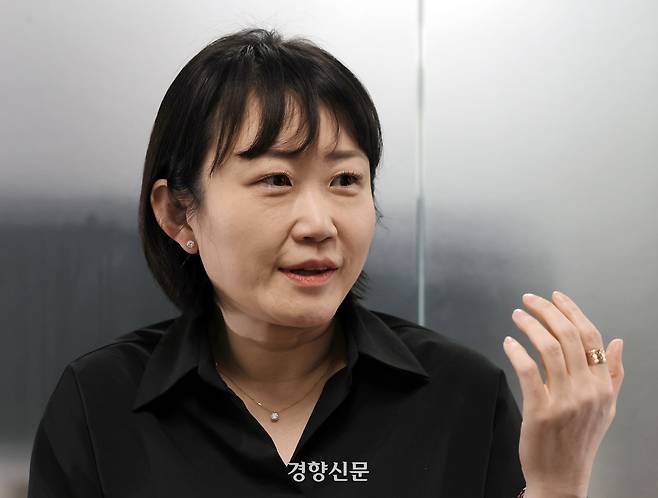 홍주희 교통기술사(태승알앤디 대표)가 17일 서울 송파구 사무실에서 경향신문과 인터뷰를 하고 있다. 서성일 선임기자