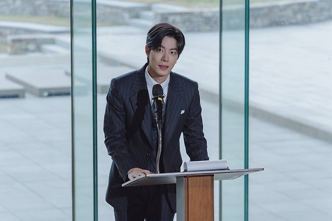 배우 홍종현 티빙 드라마 ‘친애하는 X’ 출연 장면. 사진 티빙