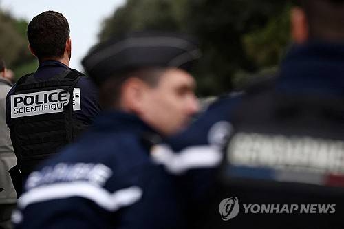 프랑스 경찰 [로이터 연합뉴스 자료사진. 재판매 및 DB 금지]