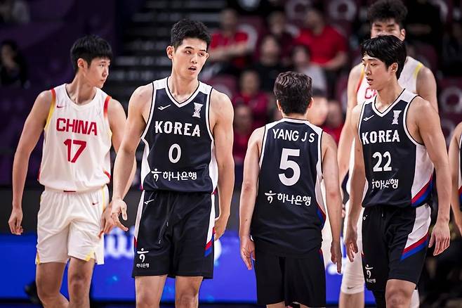 한국 남자 농구대표팀은 중국과 역대 전적에서 15승36패로 열세다. (FIBA 제공)