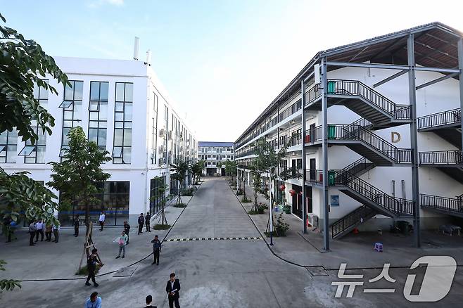 캄보디아 프놈펜 인근 온라인 스캠 범죄단지인 태자단지. 2025.10.16/뉴스1 ⓒ News1 김도우 기자