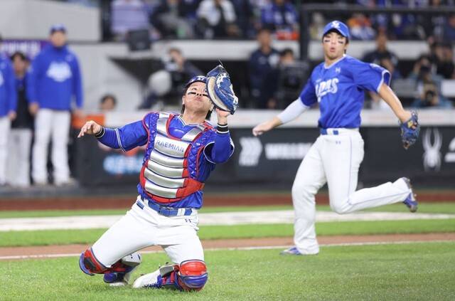 자유계약선수(FA) 신분으로 시장이 나온 강민호. 삼성 라이온즈 제공