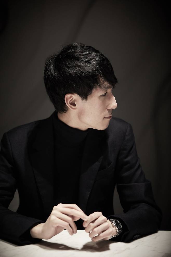 지난 11월 24일 오후 서울 강남구 L7호텔에서 한국경제신문 아르떼와 인터뷰 중인 피아니스트 에릭 루. ⓒ문덕관