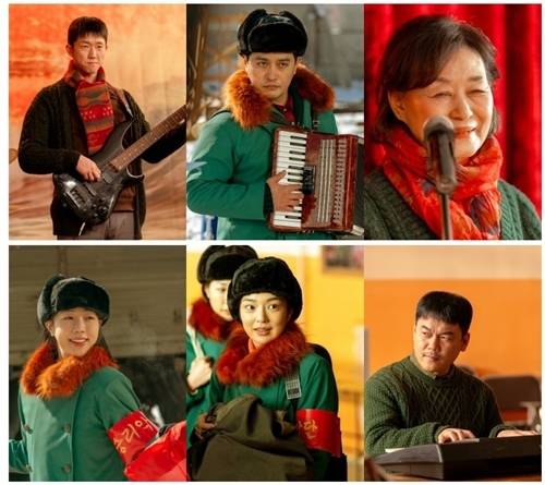 ‘신의악단’이 주연 배우들과 완벽한 호흡을 맞춘 ‘신의 한 수’ 캐스팅 라인업을 공개했다.