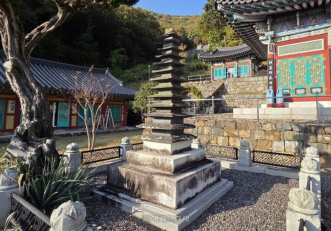 진주 두방사 다층석탑