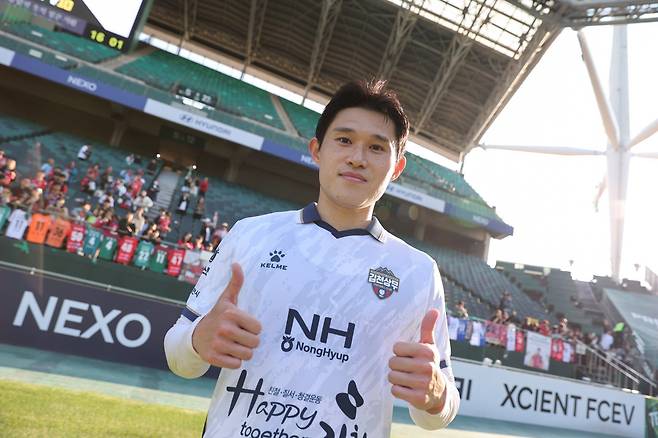 울산 이동경(사진), 전북 박진섭, 대전하나 주민규는 ‘2025 동아스포츠대상’의 유력한 수상 후보다. 수상자는 12월 2일 오후 3시 서울 성북구 고려대 백주년기념삼성관에서 열릴 시상식에서 발표된다. 사진제공｜한국프로축구연맹