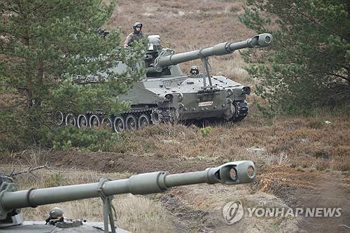 라트비아에서 이뤄진 나토 군사훈련 [EPA 연합뉴스 자료사진. 재판매 및 DB 금지]