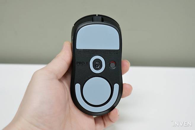 ▲ 피트로 덮인 개구부로 교체했다. 개인적으로 이렇게 쓰는 게 좋더라