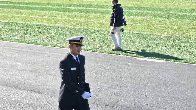 [진해=뉴시스]이재용 삼성전자 회장의 장남 이지호씨가 28일  오후 경남 창원시 진해구 해군사관학교에서 열린 제139기 해군 사관후보생 임관식에서 소위로 임관했다. (사진=공동취재단) photo@newsis.com *재판매 및 DB 금지