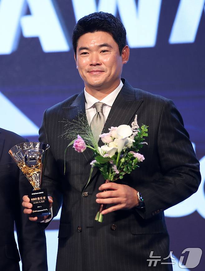 2년 연속 홀드왕에 오른 노경은(SSG 랜더스). /뉴스1 DB ⓒ News1 이승배 기자