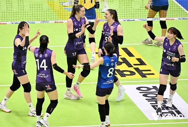 흥국생명이 현대건설을 제압했다. 사진 제공= KOVO