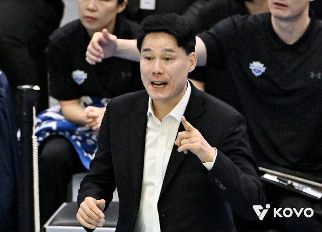 현대건설 강성형 감독/KOVO