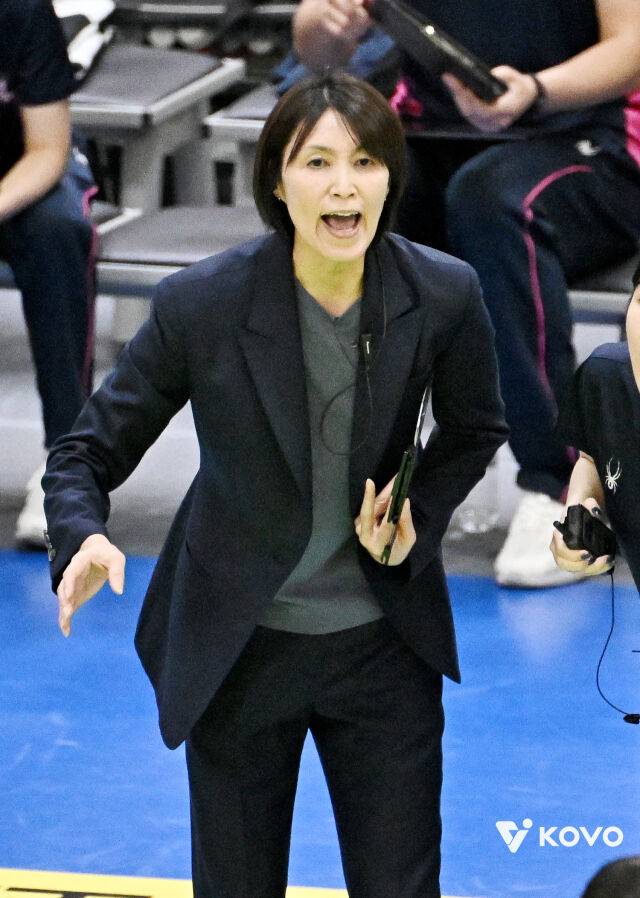 흥국생명 요시하라 감독/KOVO