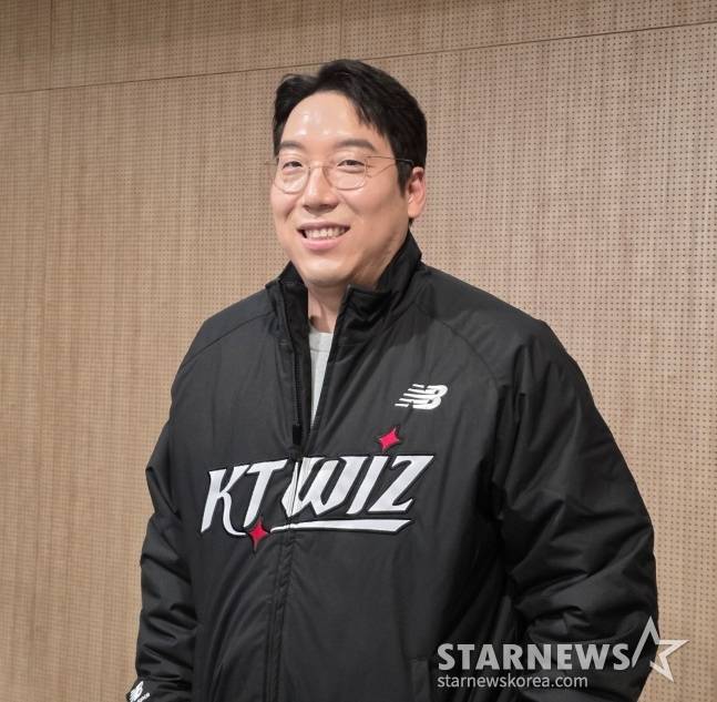 KT 김현수가 29일 수원컨벤션센터에서 열린 '2025 kt wiz 팬 페스티벌'을 앞두고 취재진과 인터뷰를 가졌다. /사진=김동윤 기자