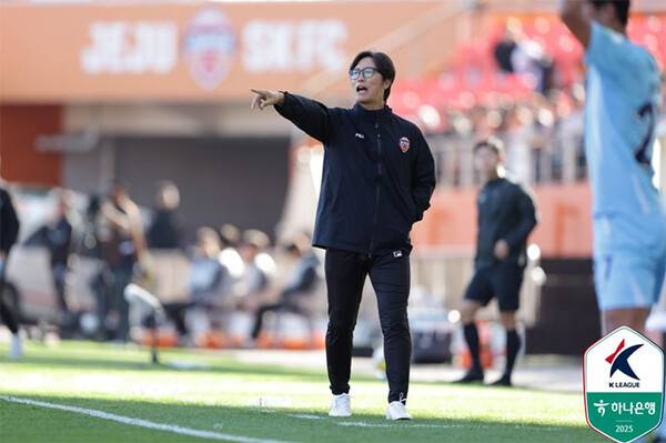 김정수 제주SK 감독대행 (사진=한국프로축구연맹)