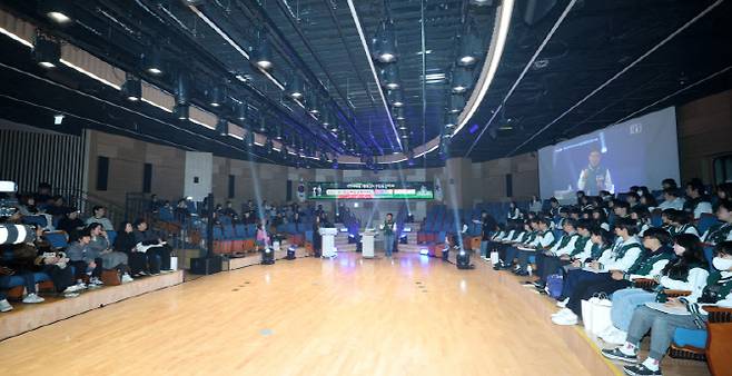 지난 29일 남부청사에서 열린 경기 교육기자단 '미래나래' 공감 콘서트 현장.(사진=경기도교육청)