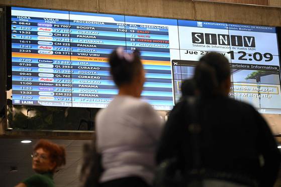 지난 27일(현지시간) 베네수엘라 라 과이라 주 마이케티아에 있는 시몬 볼리바르 국제공항. AFP=연합뉴스