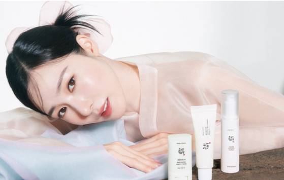 A sun stick and sunscreen sold by Beauty of Joseon [BEAUTY OF JOSEON]