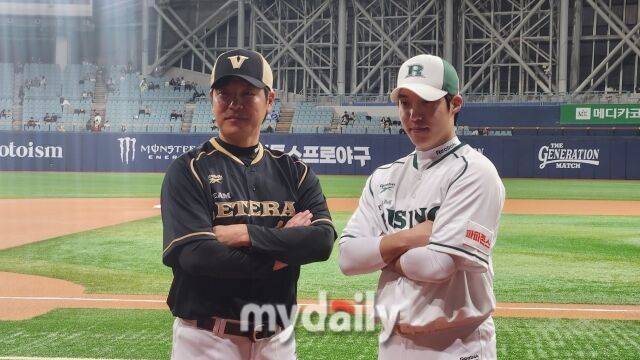 '팀 베테랑' 강민호 감독과 '팀 라이징' 원태인 감독./고척=김경현 기자