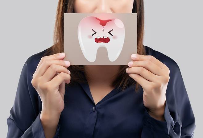 하루 1회 이상 5~10분 정도의 장시간 정밀 칫솔질이 실제 임상적으로도 더 권장되는 방법이다. 게티이미지