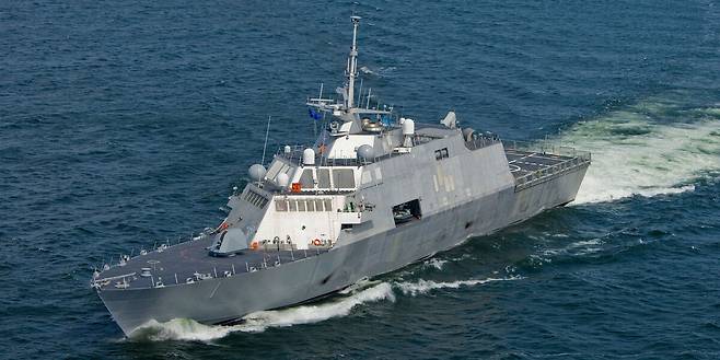 미 해군의 프리덤급 연안전투함(LCS). 건조 등에서 많은 문제를 일으켰다. 세계일보 자료사진