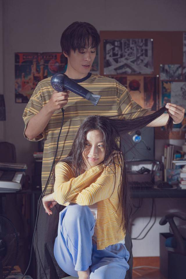 영화 '만약에 우리' 스틸컷. 케이웨이브미디어