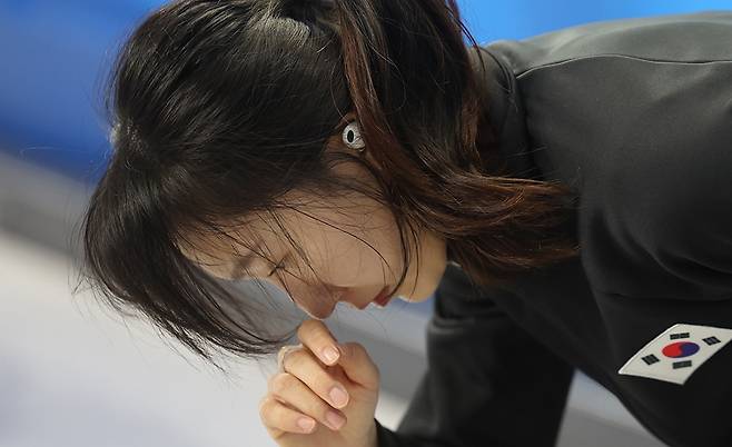 ▲ 한국 여자 쇼트트랙의 간판 최민정이 월드투어 4차 대회에서 예상 밖의 난관을 만났다. 1000m 결승 진출에 실패하며 아쉬움을 이제 주종목인 1500m 금메달로 털어야 한다. ⓒ연합뉴스