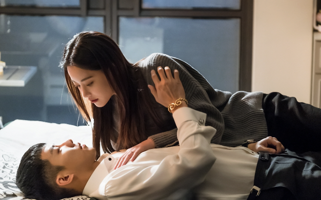 "A Korean Odyssey," starring Lee Seung-gi (left) and Oh Yeon-seo (tvN)