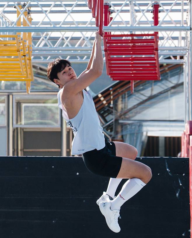 장애물 경기하는 전웅태 [대한근대5종연맹 제공. 재판매 및 DB 금지]