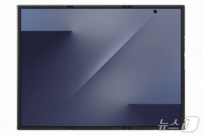 삼성전자 갤럭시Z트라이폴드(삼성전자 제공)/뉴스1