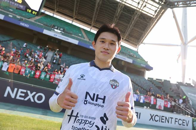 전주월드컵경기장/ K리그1/ 전북현대모터스 vs 김천상무프로축구단/ 김천 이동경/ 경기종료/ 승리/ 사진 하서영